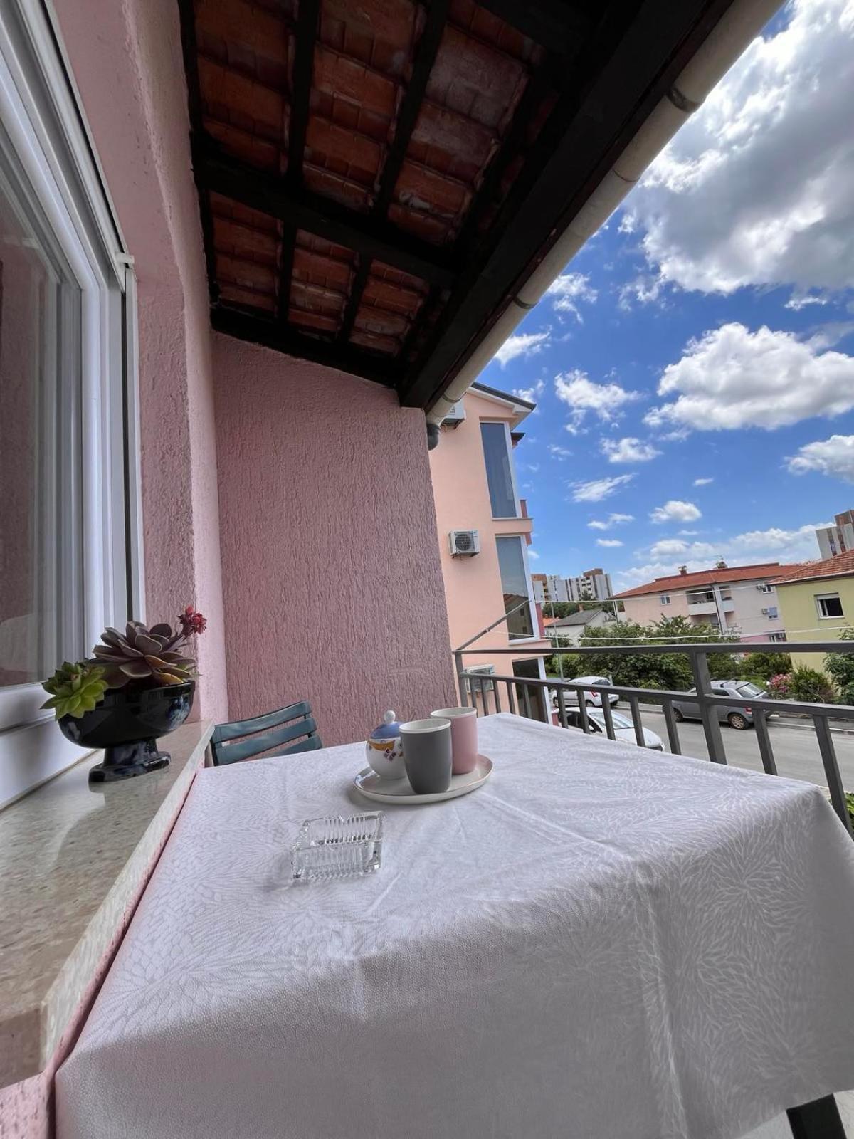 Apartments Mirijana Póla Kültér fotó