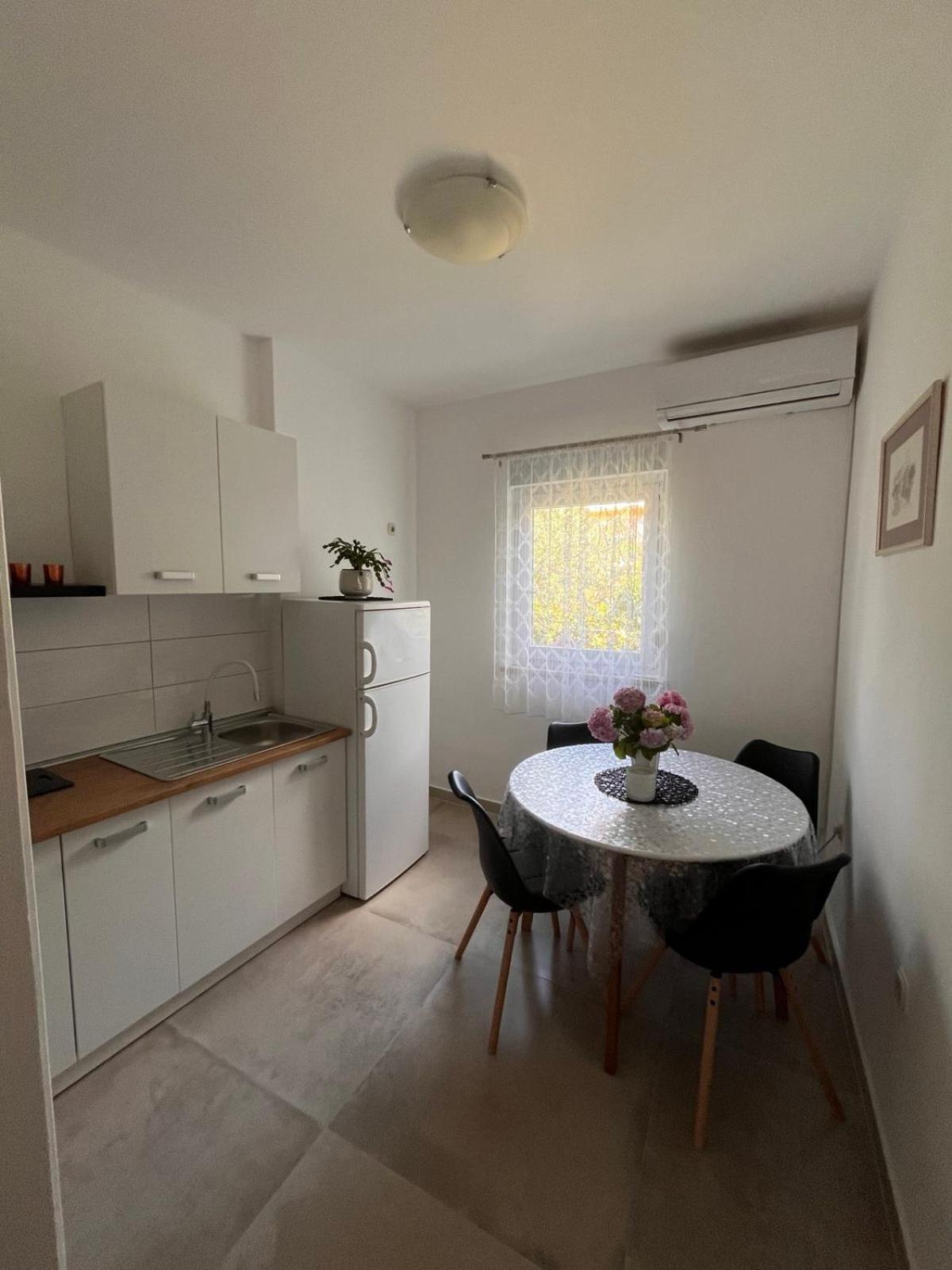 Apartments Mirijana Póla Kültér fotó