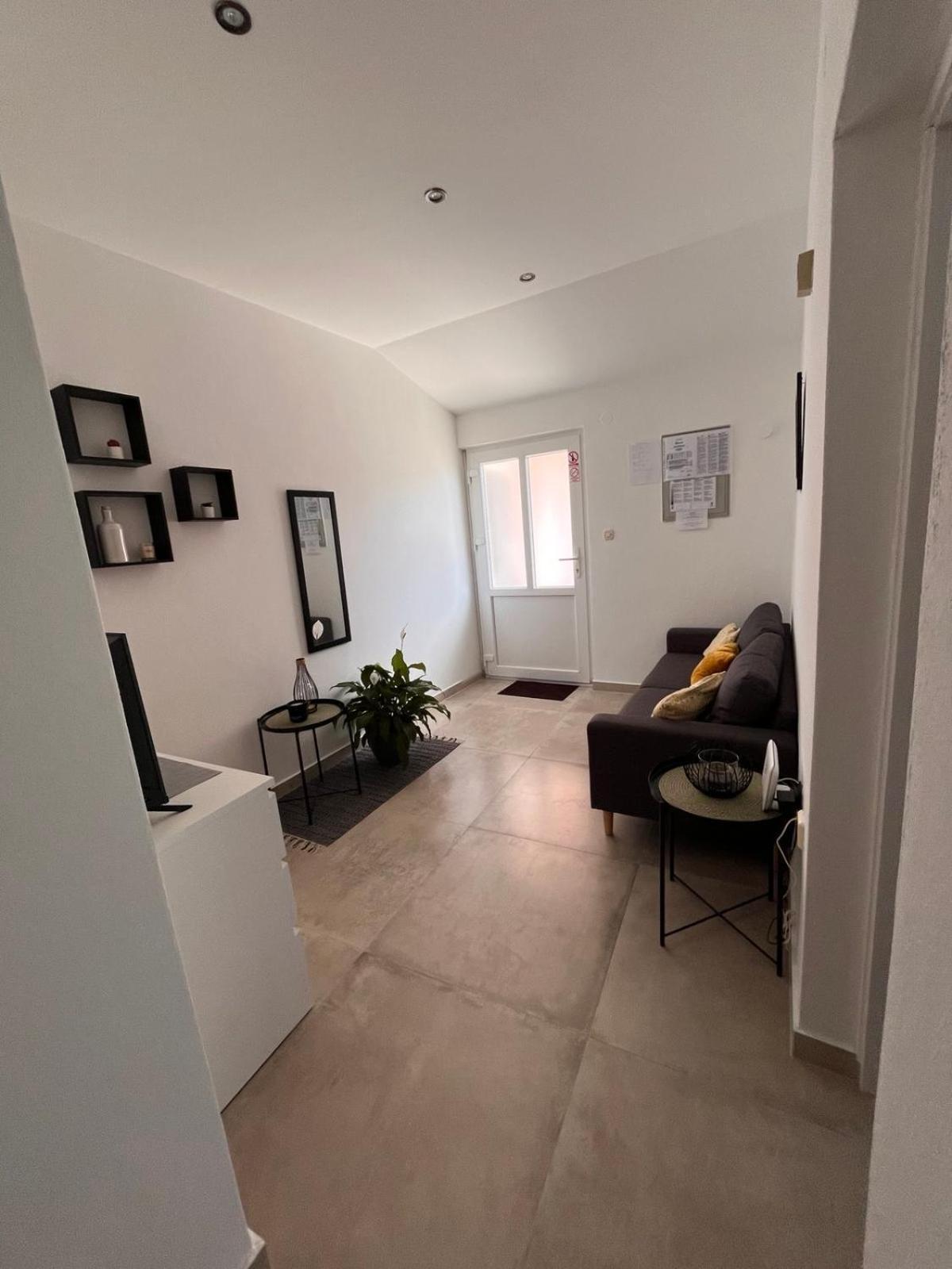 Apartments Mirijana Póla Kültér fotó