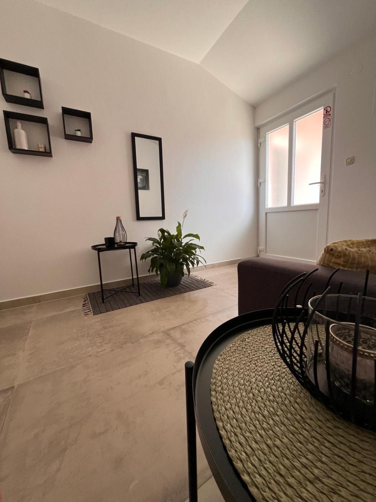 Apartments Mirijana Póla Kültér fotó