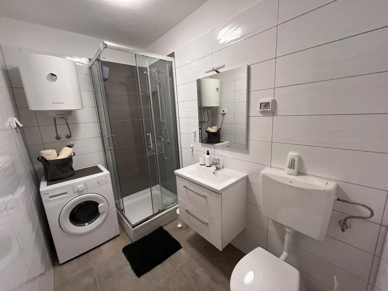 Apartments Mirijana Póla Kültér fotó